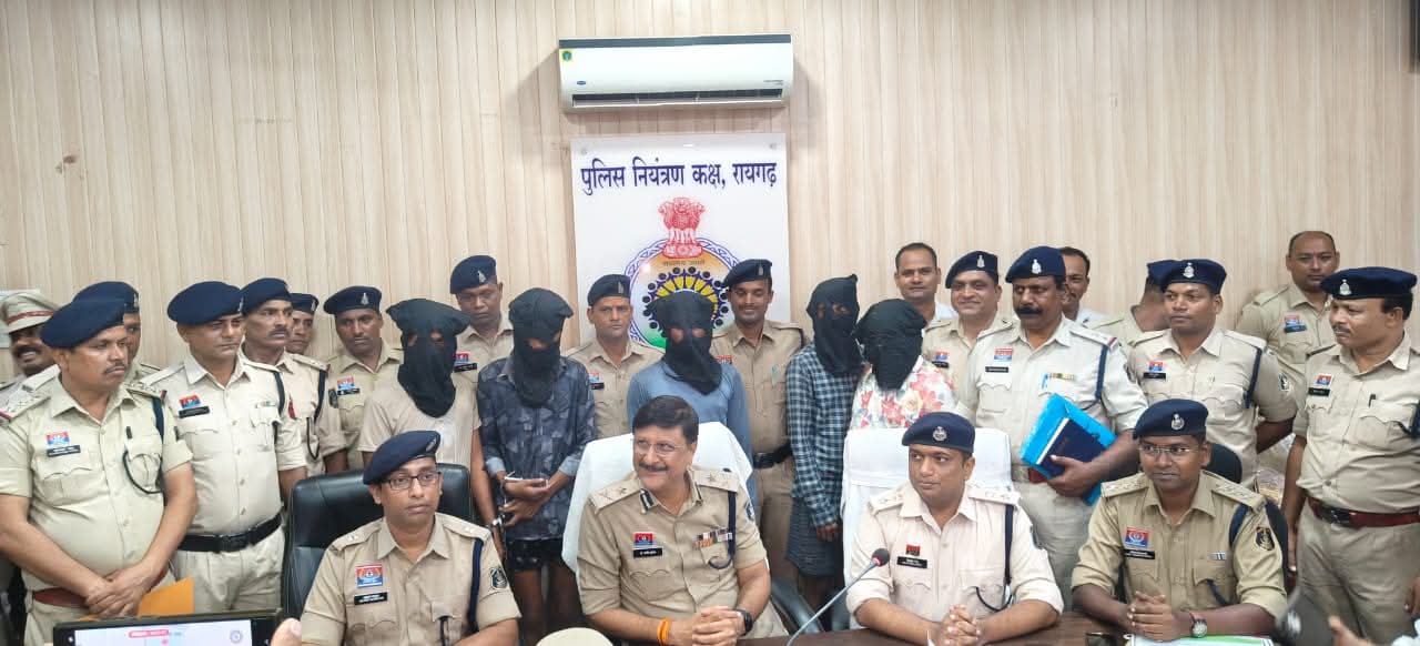 रायगढ़ के श्री श्याम मंदिर चोरी का बड़ा खुलासा – रायगढ़ पुलिस ने 27 लाख की चोरी में शत-प्रतिशत संपत्ति की बरामद, 6 आरोपी गिरफ्तार